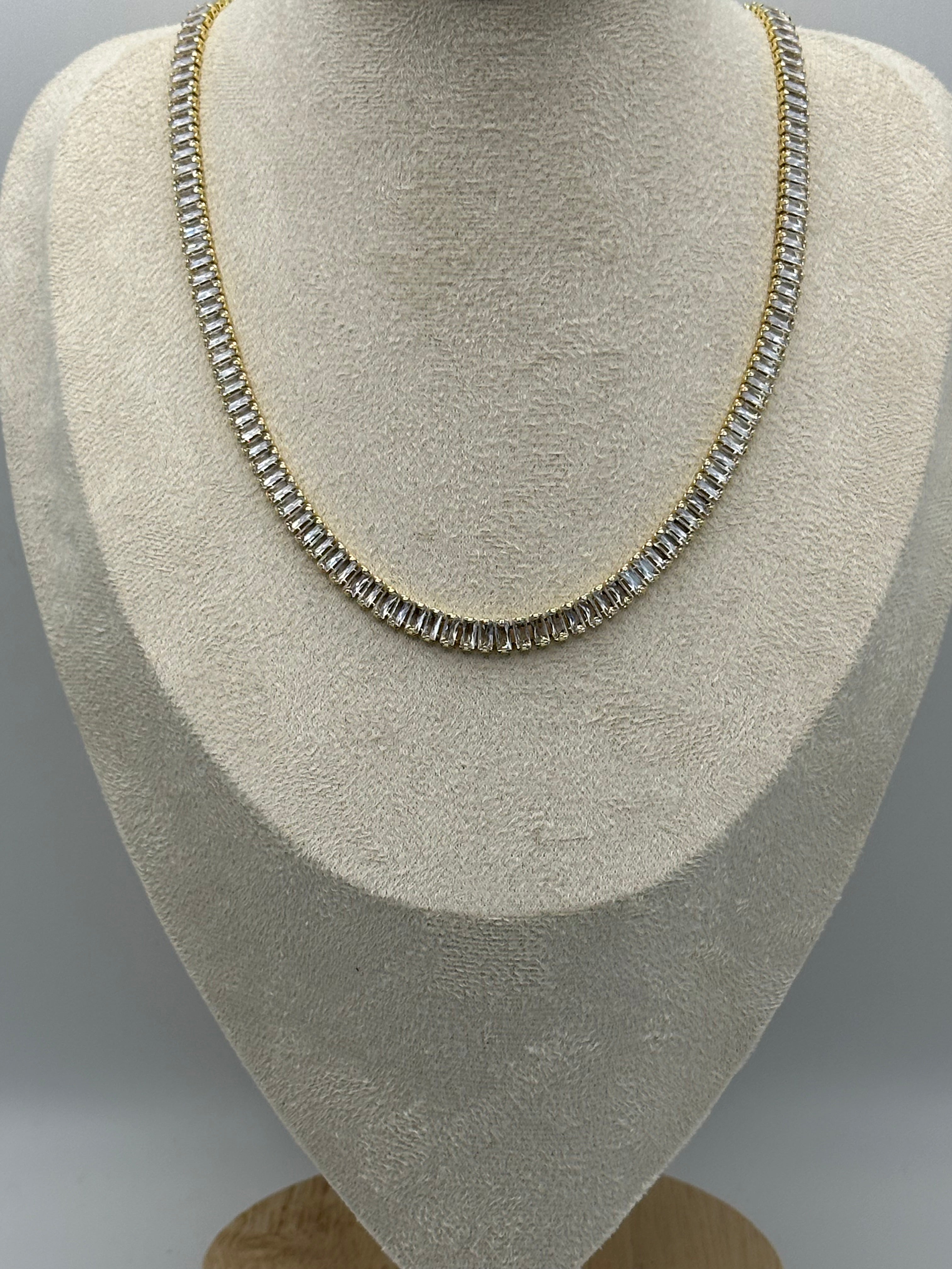 Aylin Halskette (Edelstahl)