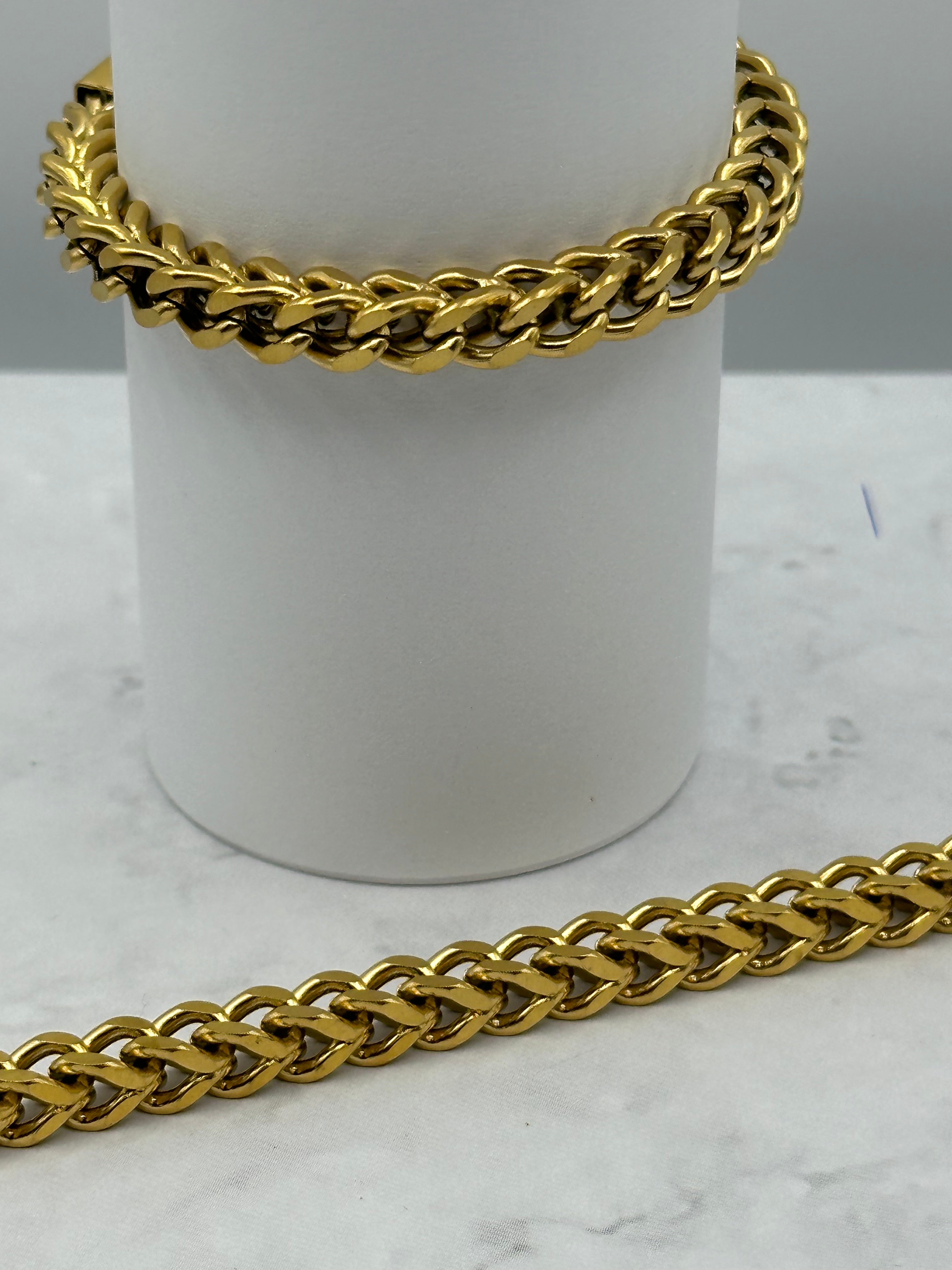 Inaya Armband